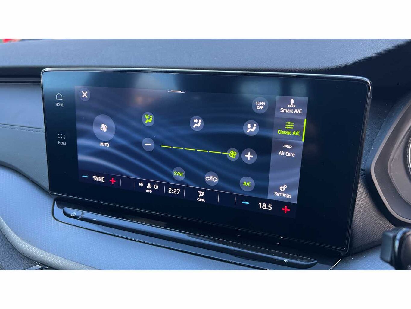 SKODA Octavia Hatch (2017) 1.5 TSI ACT SE Tech (150PS)