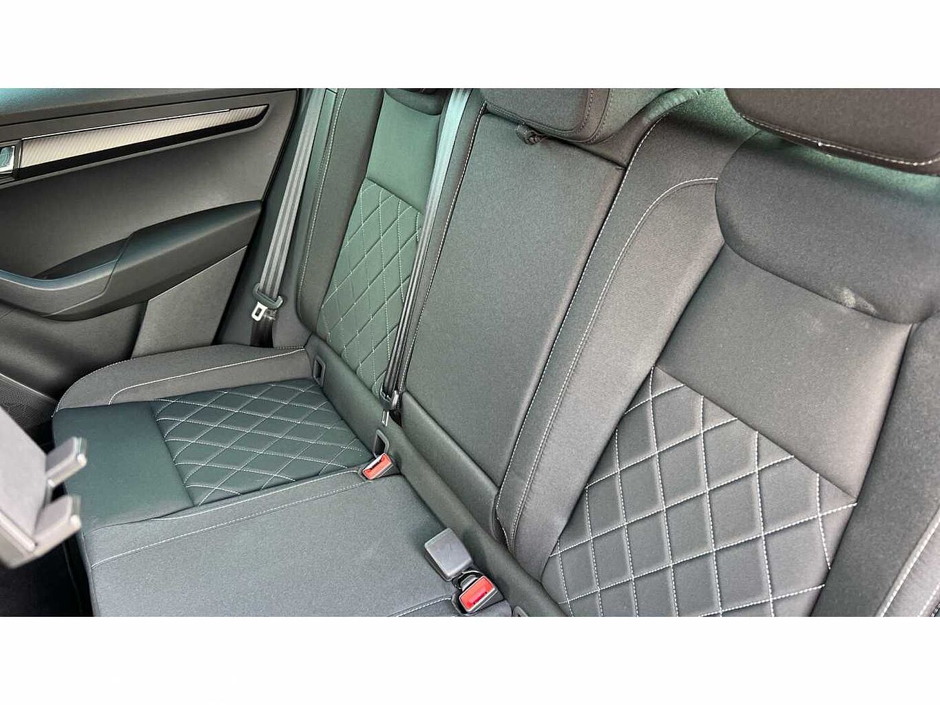 SKODA KAROQ 2.0 TDI [150] Sportline 4x4 5dr DSG