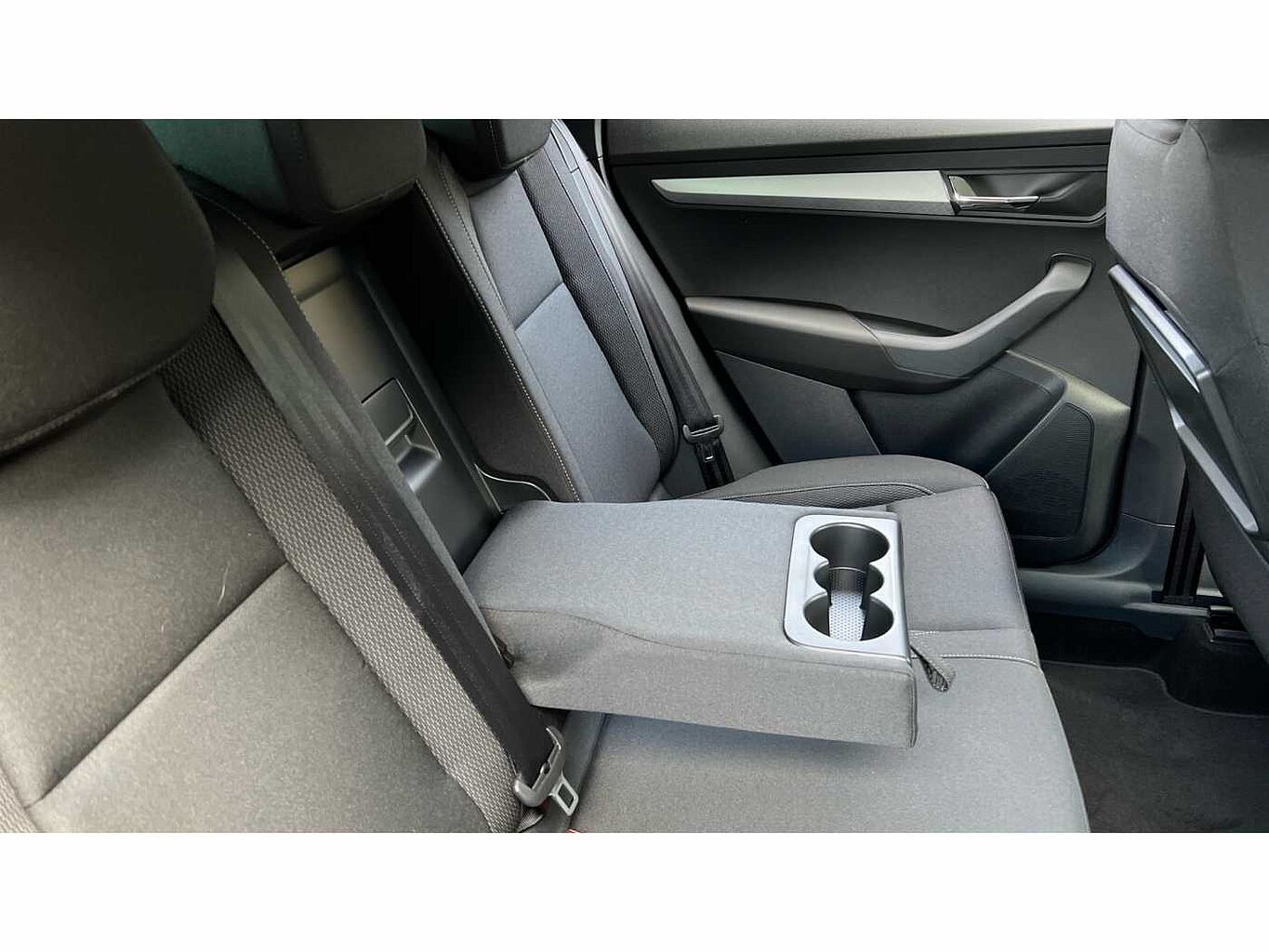 SKODA KAROQ SE Edition 1.5 TSI 150 PS 6G Man