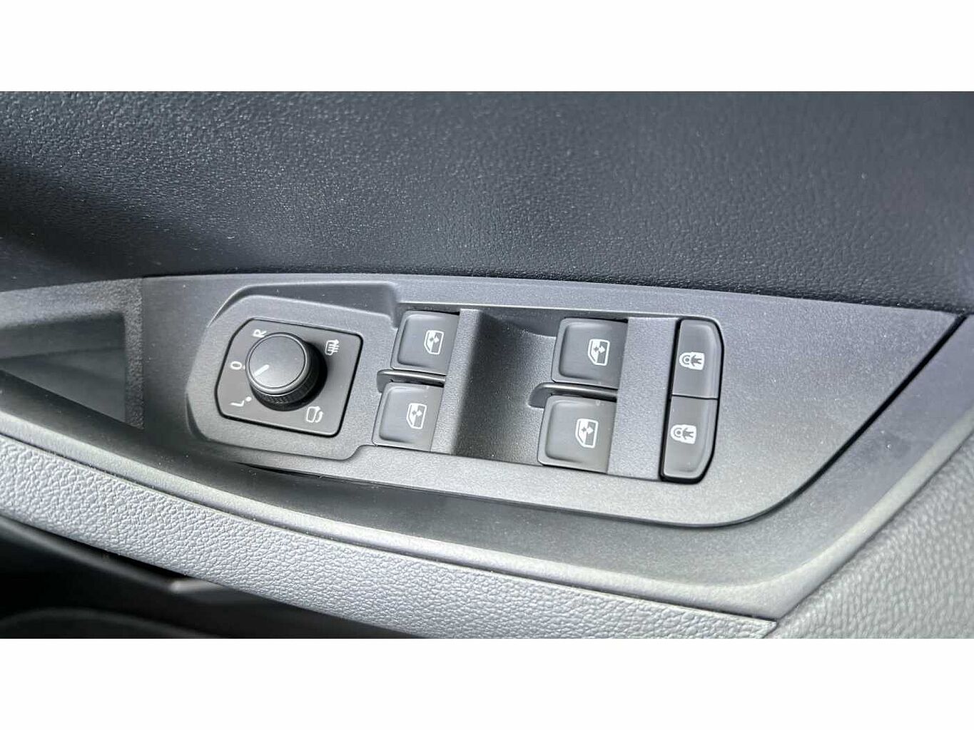 SKODA KAROQ SE Edition 1.5 TSI 150 PS 6G Man