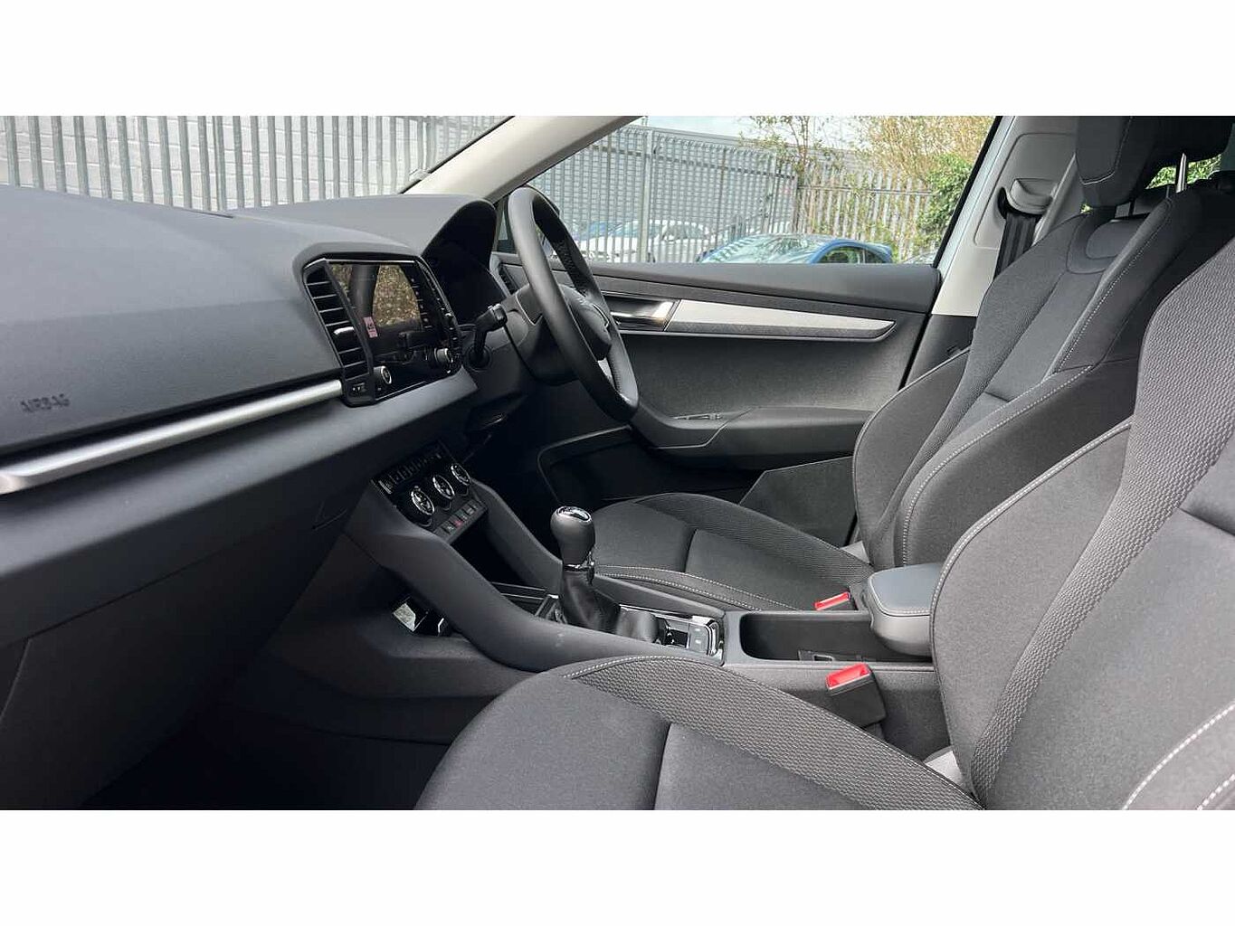 SKODA KAROQ SE Edition 1.0 TSI 116 PS 6G Man