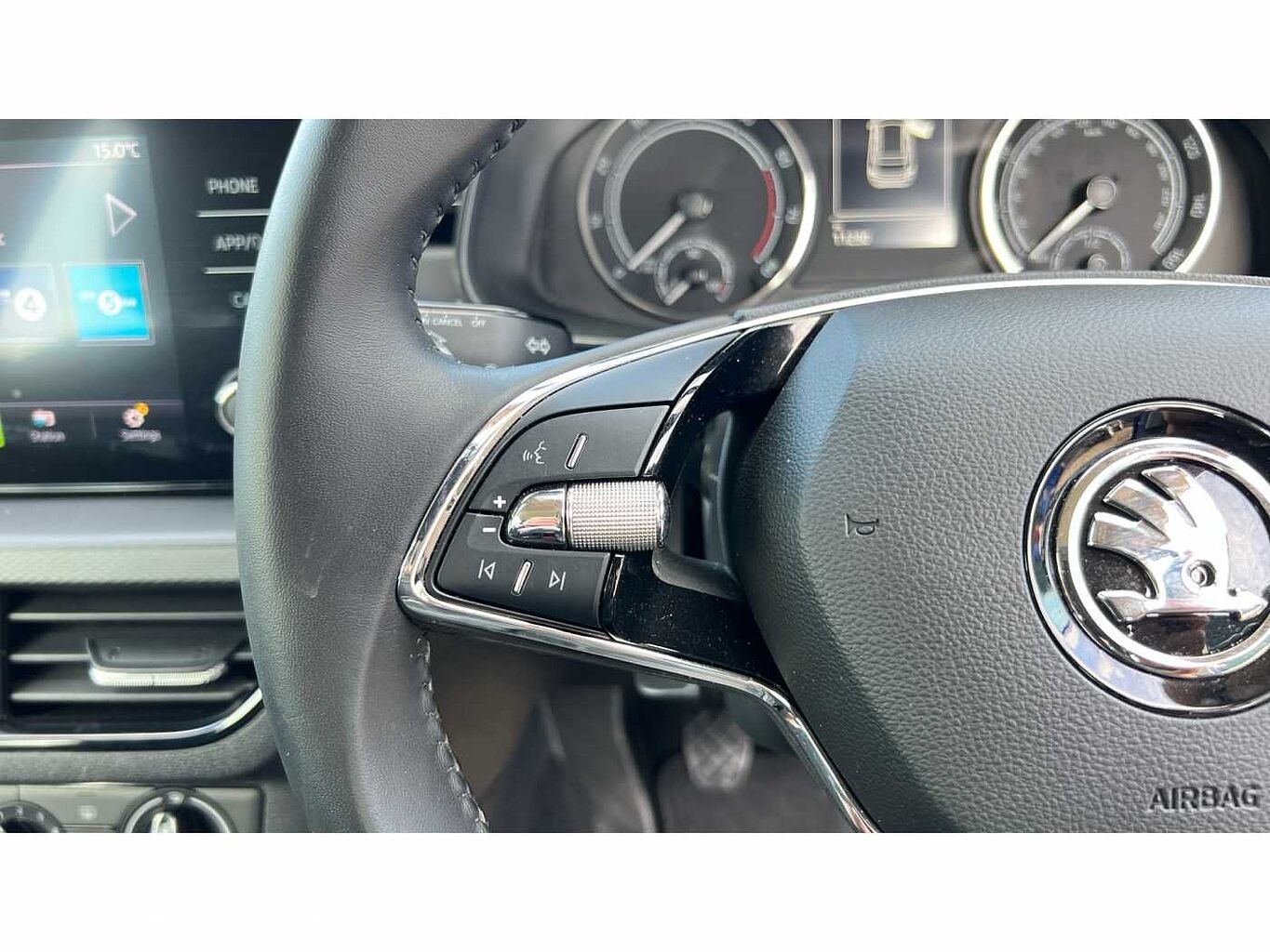 SKODA Kamiq 1.0 TSI (95ps) SE SUV