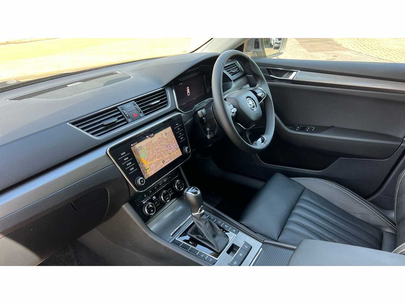 SKODA Superb 1.4 TSI (218ps) SE L iV DSG Estate