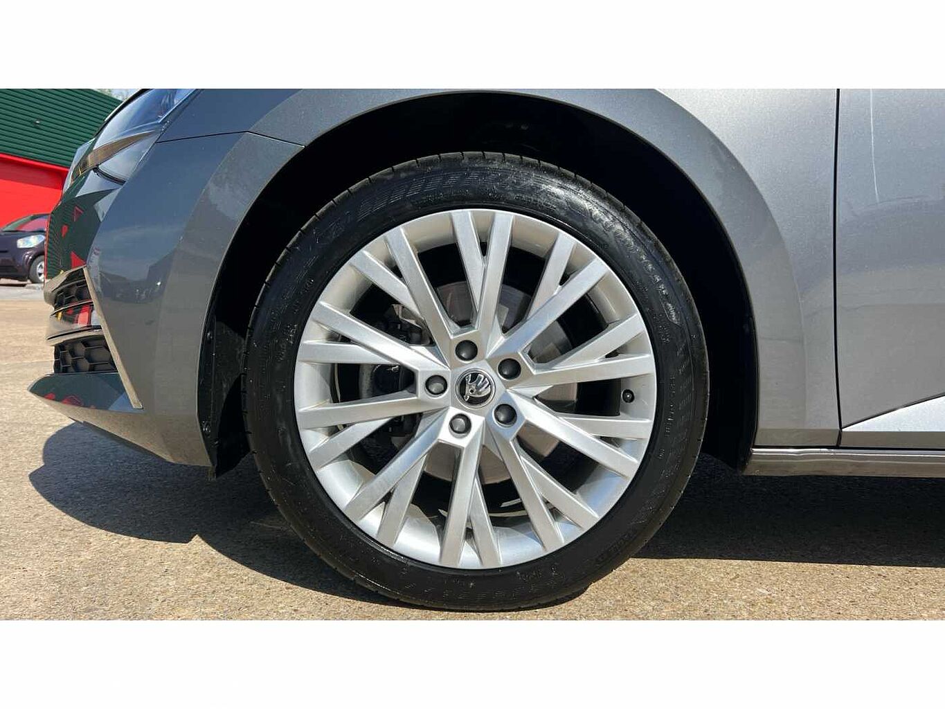 SKODA Superb 1.4 TSI (218ps) SE L iV DSG Estate