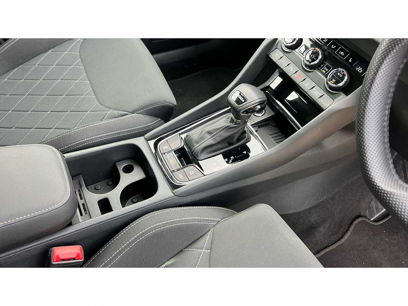 SKODA Karoq SUV 1.5 TSI (150ps) SportLine ACT