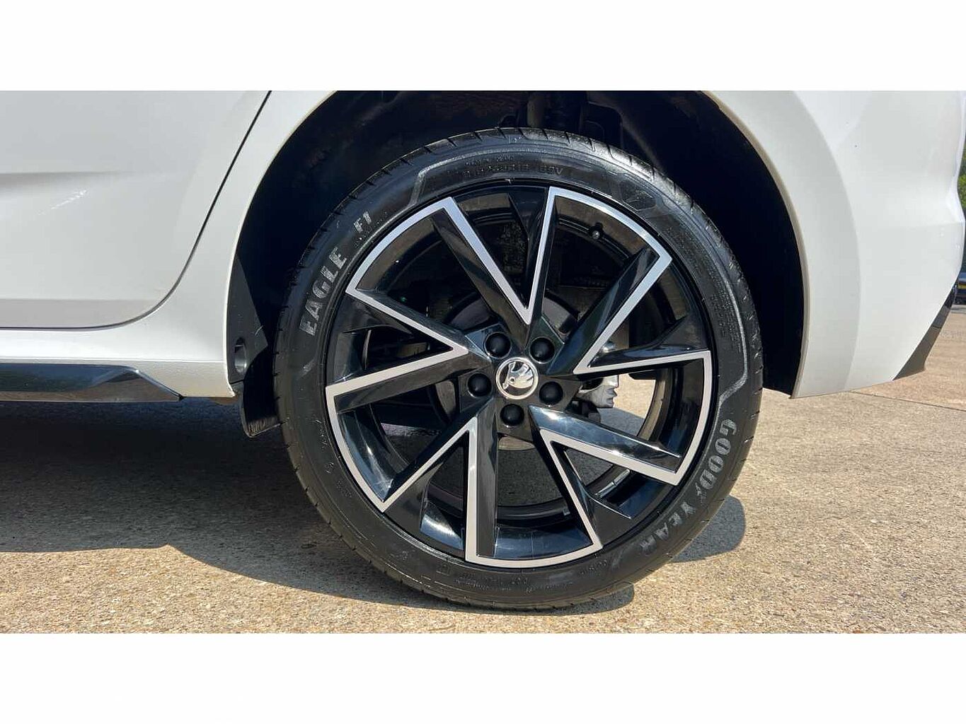SKODA Kamiq 1.5 TSI (150ps) Monte Carlo DSG SUV