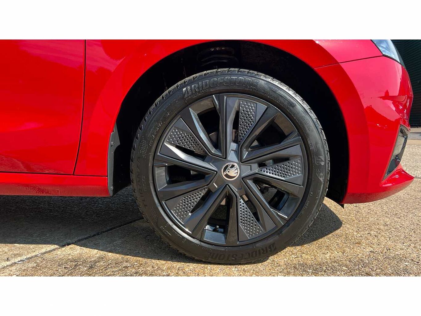 SKODA FABIA 1.0 MPI 80 Colour Edition 5dr