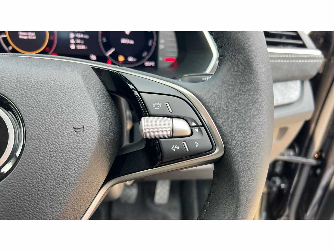 SKODA OCTAVIA 1.5 TSI 150 SE L 5dr