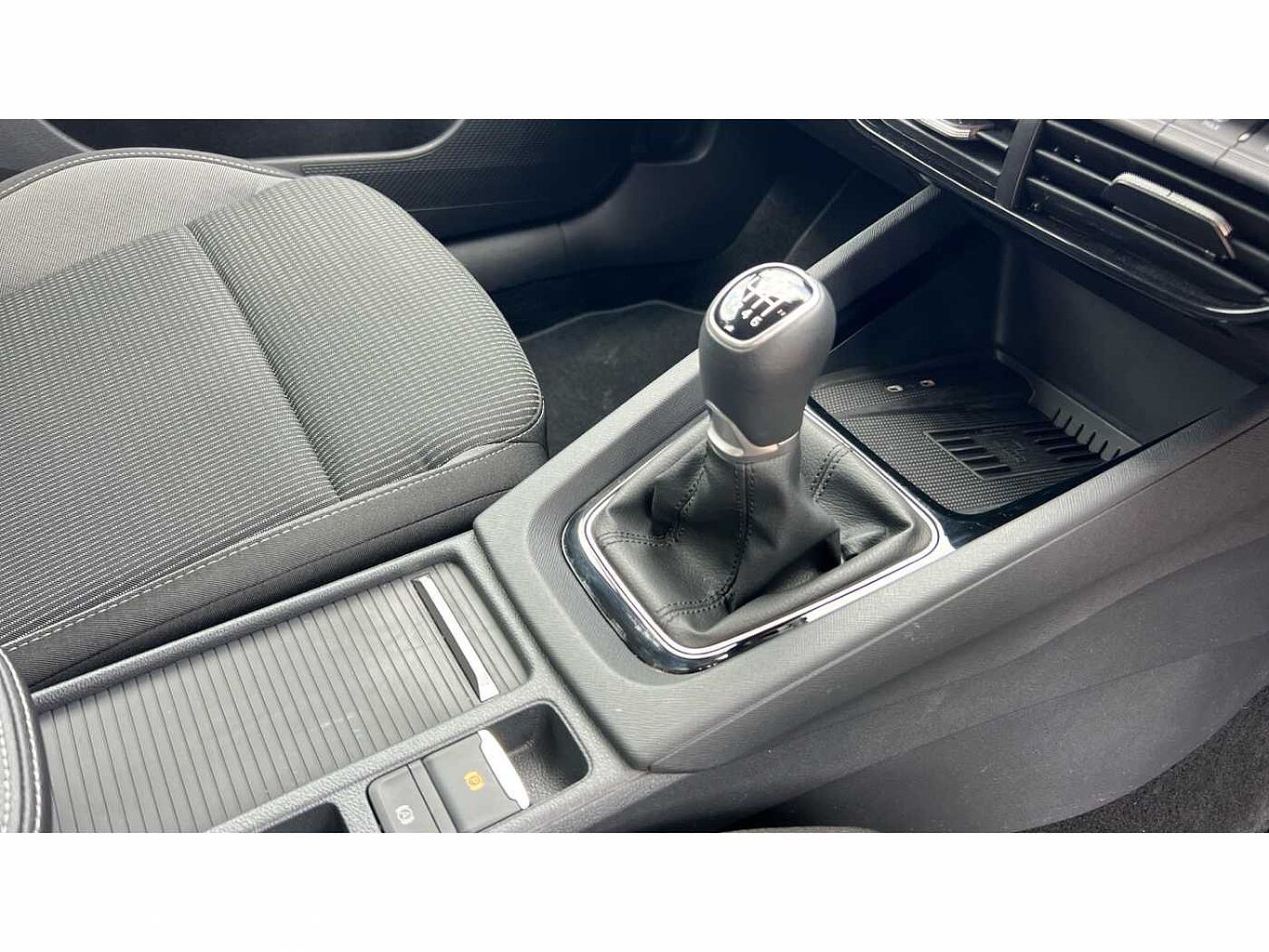 SKODA OCTAVIA 1.5 TSI SE Technology 5dr