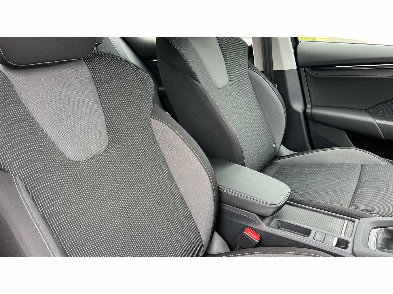SKODA OCTAVIA 1.5 TSI SE Technology 5dr